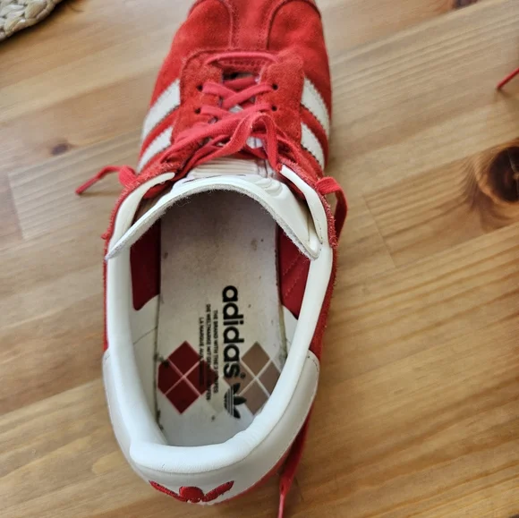 Adidas Women's Gazelle 'Scarlet Aluminum' Size 10 - Picture 7 of 7